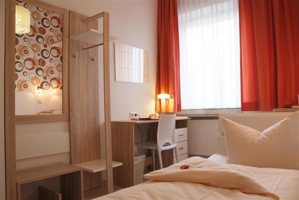 Arena Hotel Gelsenkirchen Room photo